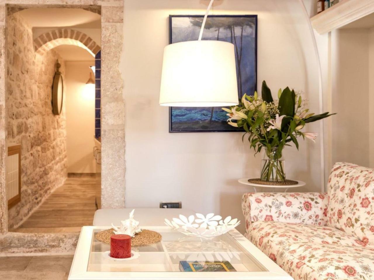 Varda - Latica * Hvar Town